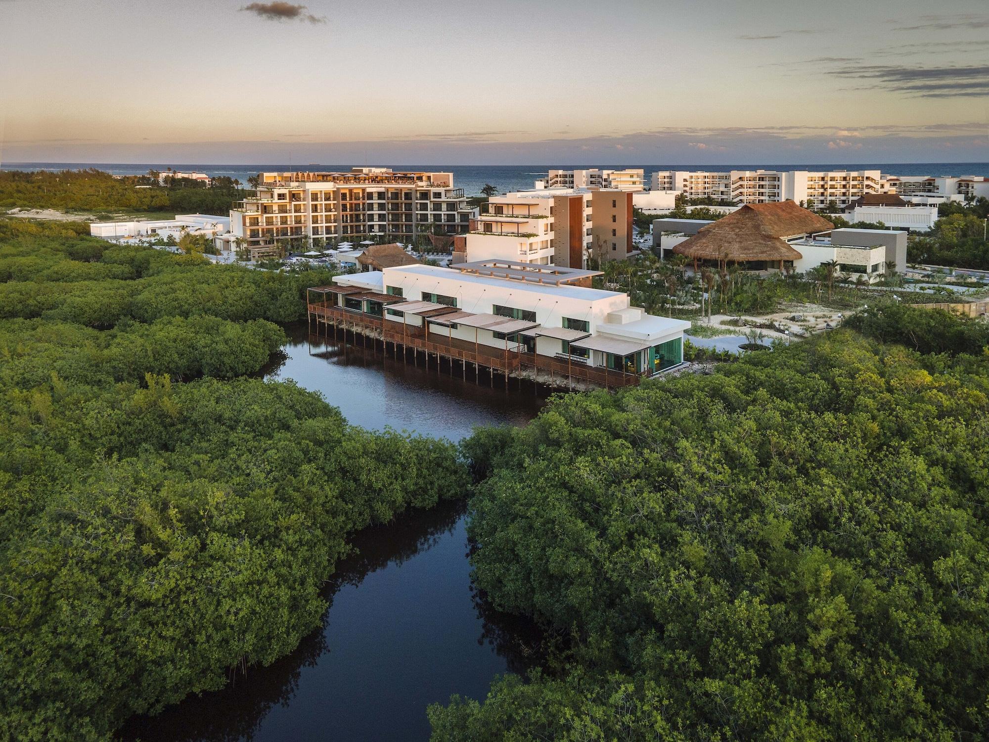 A Private Junior Suite At The All-Inclusive, Ventus At Marina El Cid Spa & Beach (Adults Only) Пуэрто-Морелос Экстерьер фото